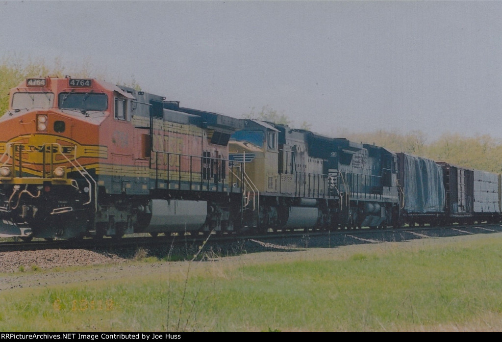 BNSF 4764 East